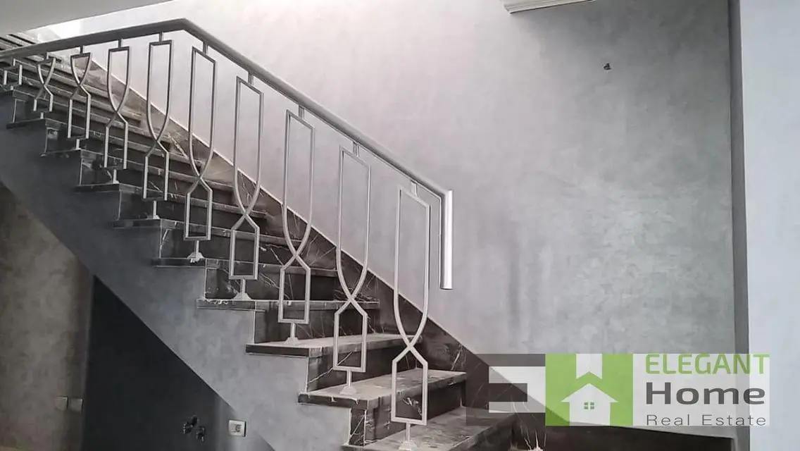 Penthouse prime location for rent in MV hyde park