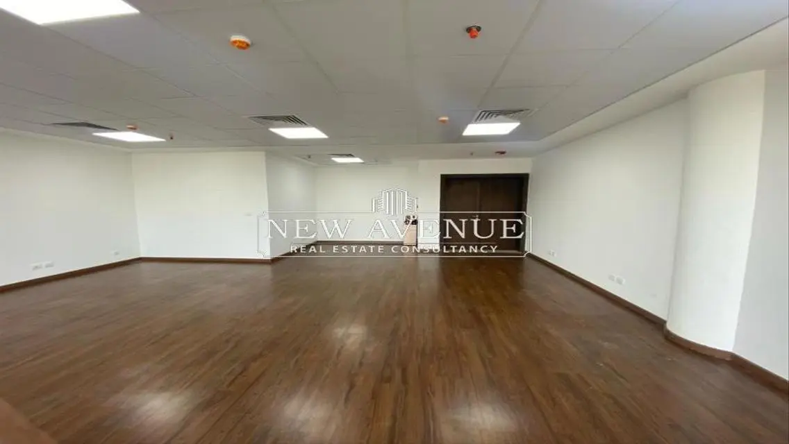 Fully finished office at EDNC 84m