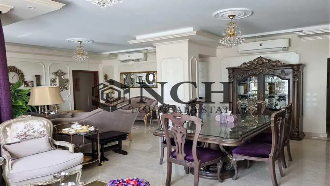 شقة للبيع 239 متر، موقع مميز, بسعر اقل من الماركت.