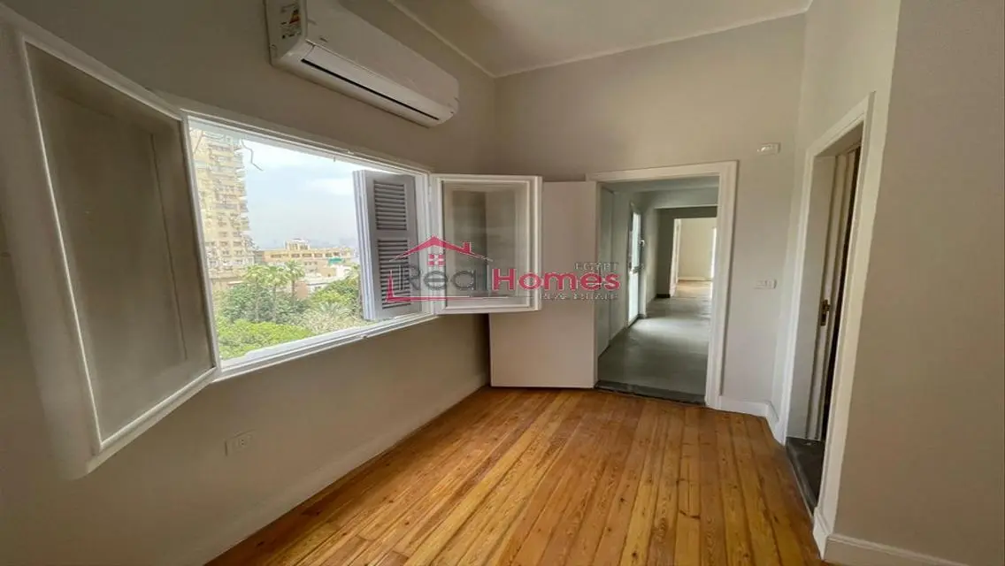Renovated nile view apartment with terrace