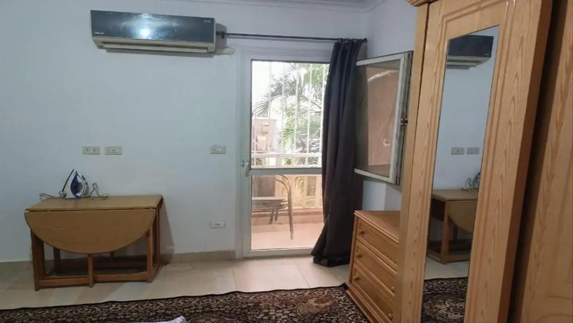 Apartment for rent, furnished, ground floor with a