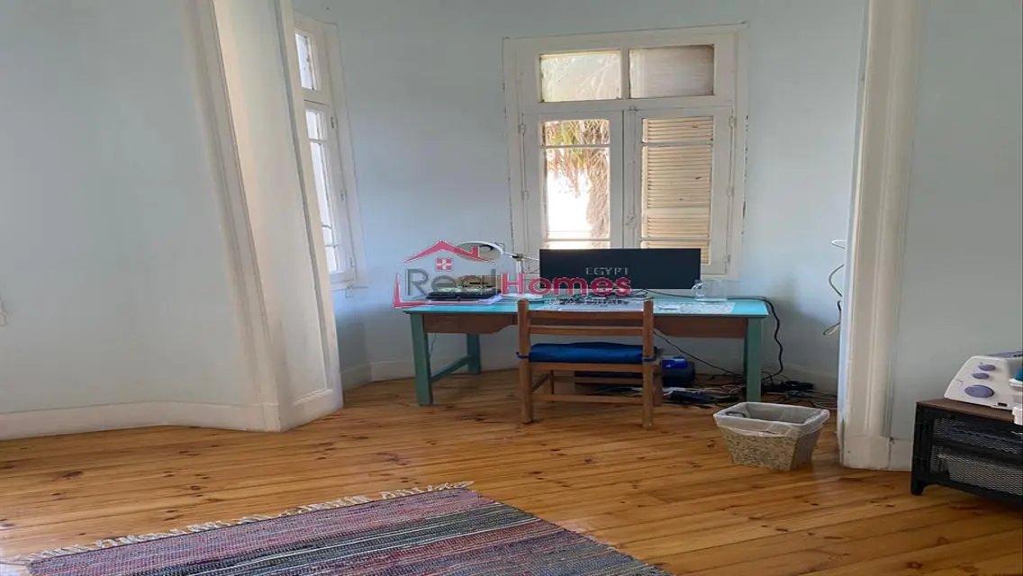 High ceiling apartment for rent 4bedrooms