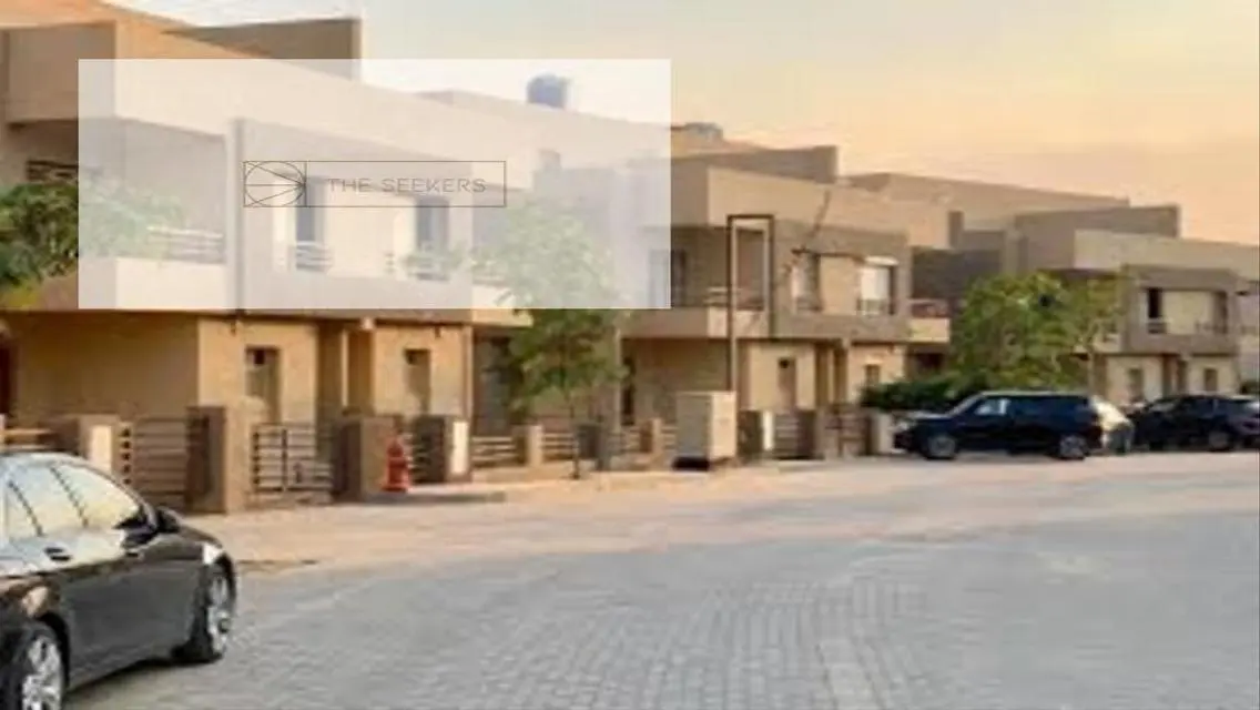 Twin House For Sale/The Square/Lake&amp;Landscape View