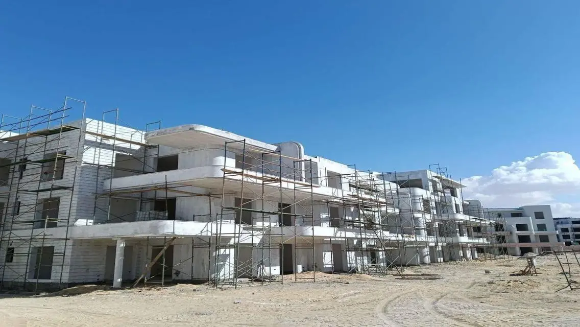 Finished chalet with ACs for sale in Ras El Hekma