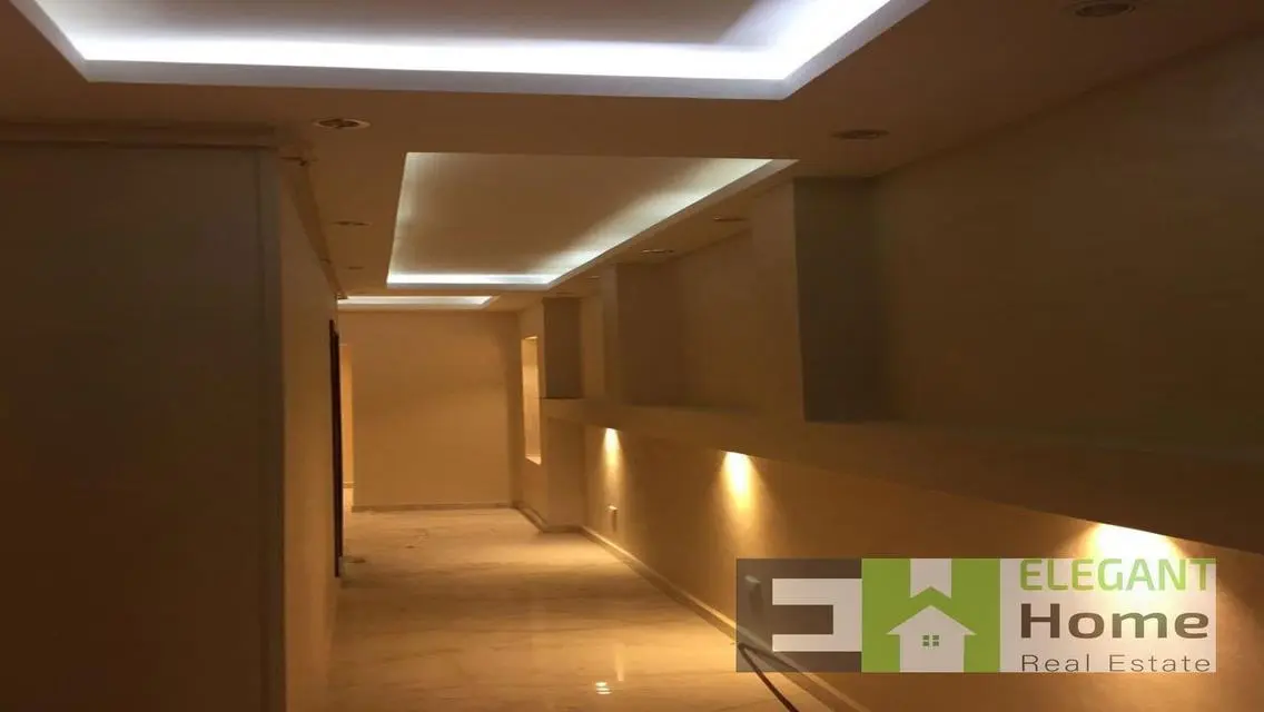 Corner Apartment for sale with kitchen+Acs at Mvhp