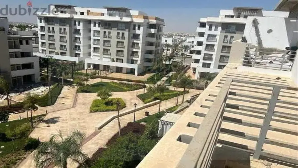 تاون هاوس كورنر  لوكيشن مميز هايد بارك