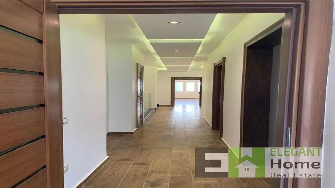 Cheapest I-Villa garden for rent at MV Hyde park