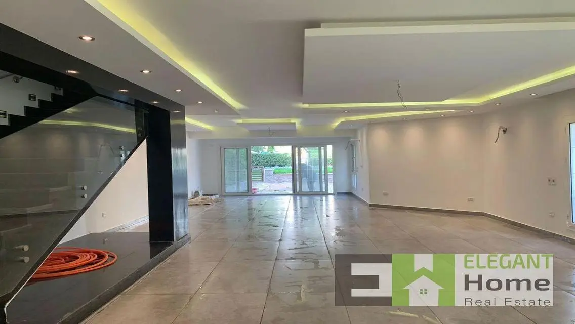 Cheapest I-Villa garden for rent at MV Hyde park