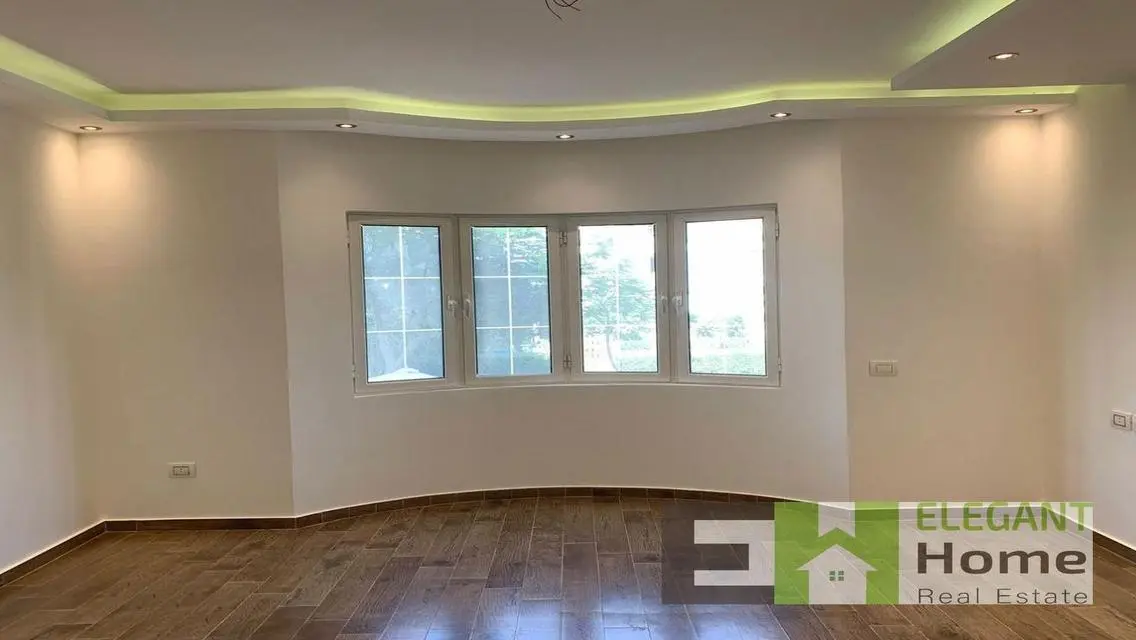 Cheapest I-Villa garden for rent at MV Hyde park