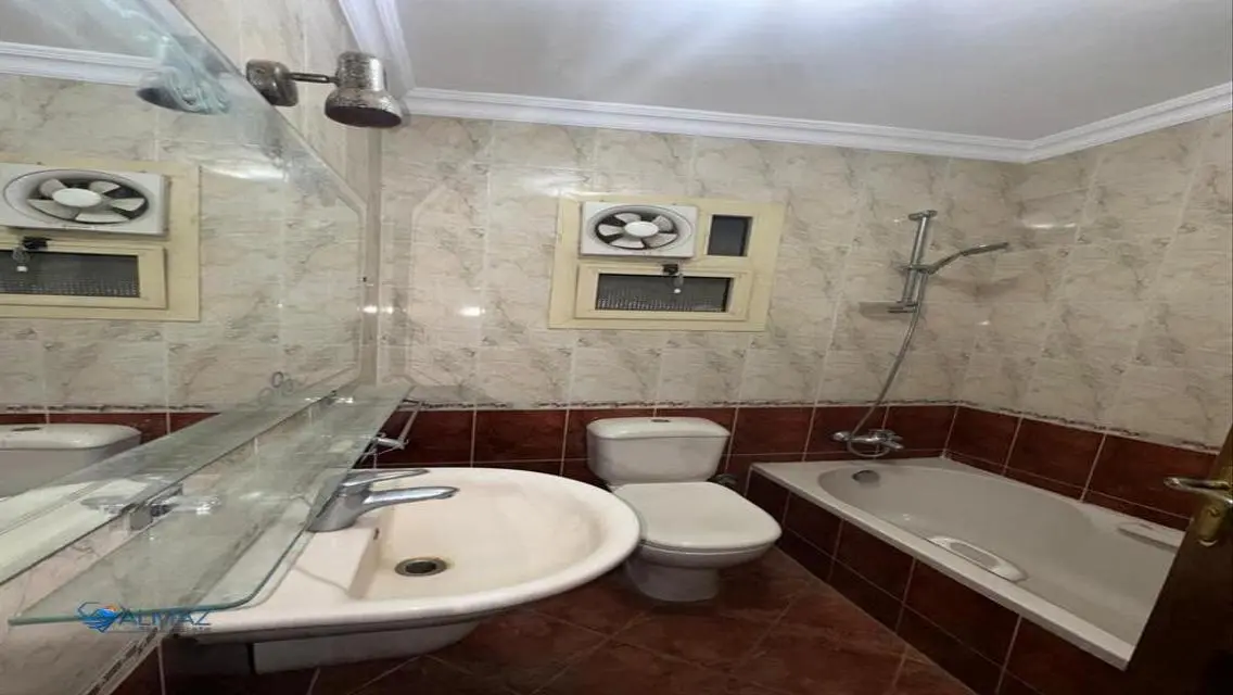 شقة للإيجار سكني و اداري في مدينة نصر حي السفارات