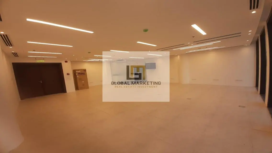 Office 92m finished for rent in Eastown-Sodic