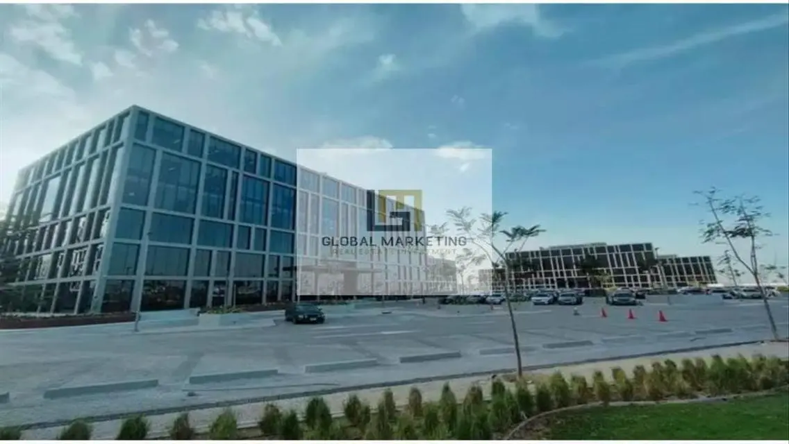 Office 774m for sale in Cairo Festival City