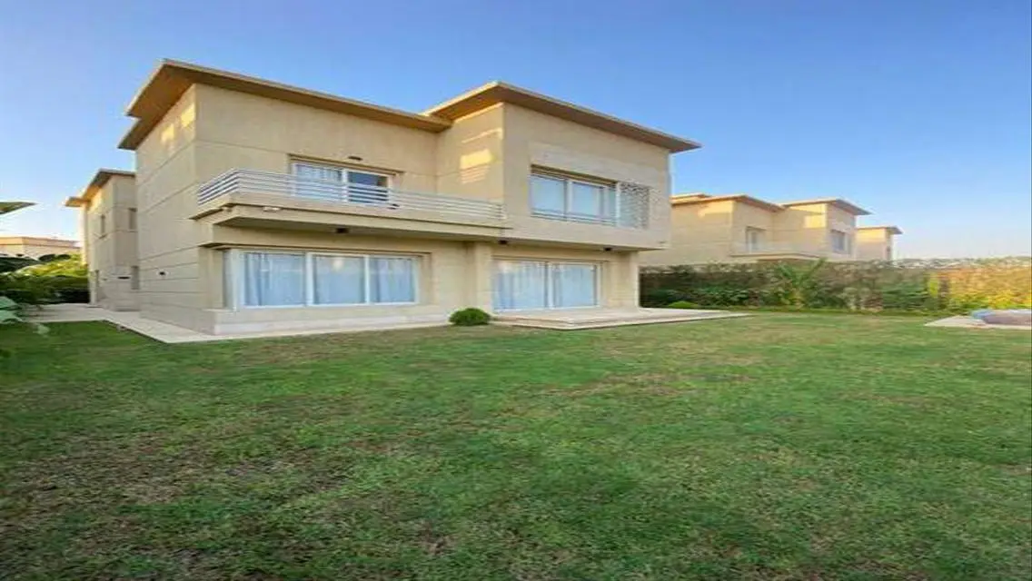 Turn the Key to Luxury – Immediate Move-In Villa