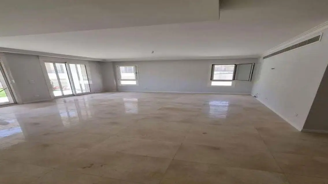 Finished apartment +garden in Pyramids Hills ORA