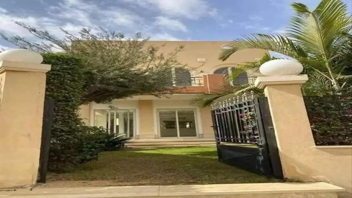 Without DP and installments over 12 own a villa