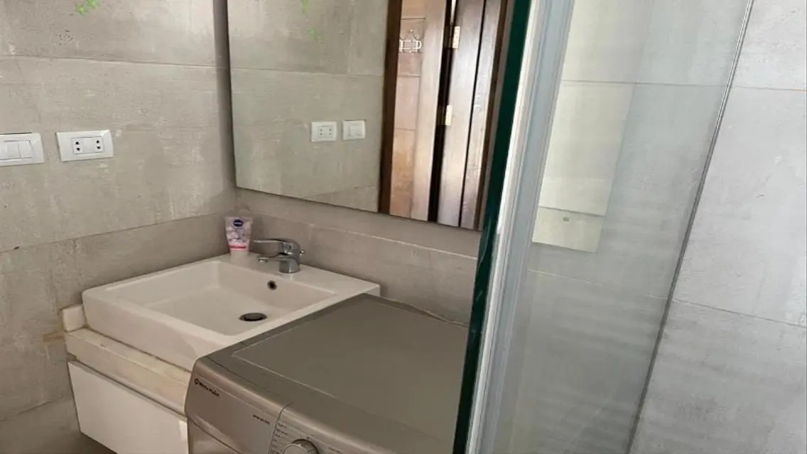 ستوديو مفروش بالكامل ايجار بكمبوند كورتيارد-سوديك