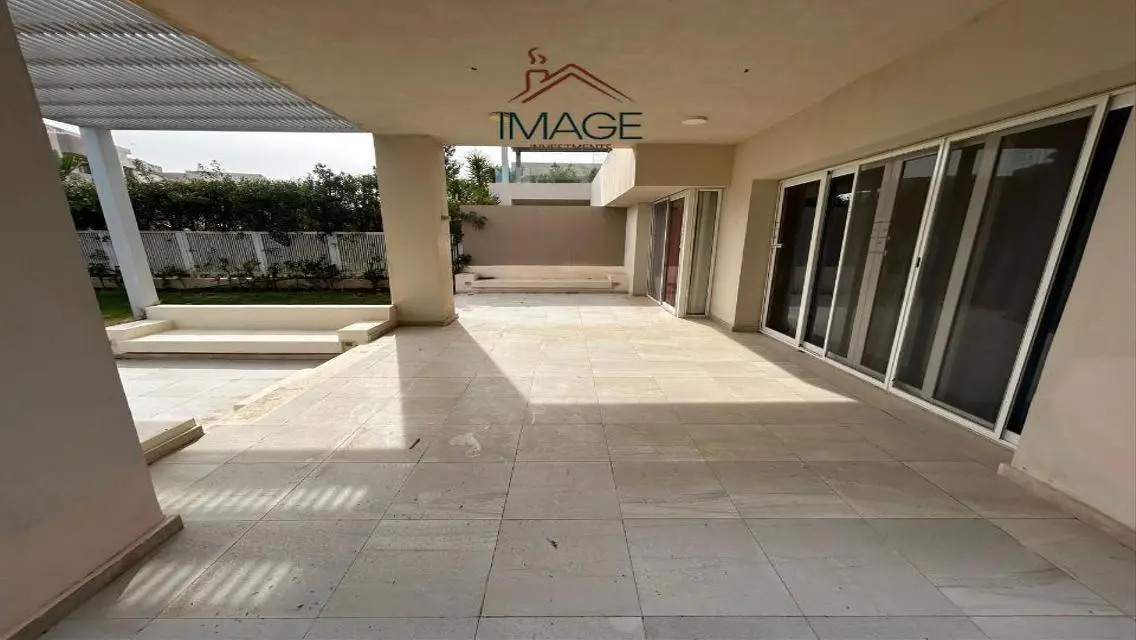 للبيع سينيور شاليه بجاردن صف ثاني جولف-هاسيندا باي