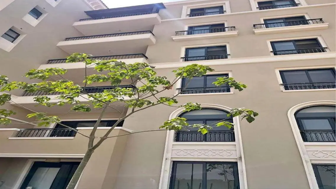 Turnkey Elegance Move into Your luxury apartment