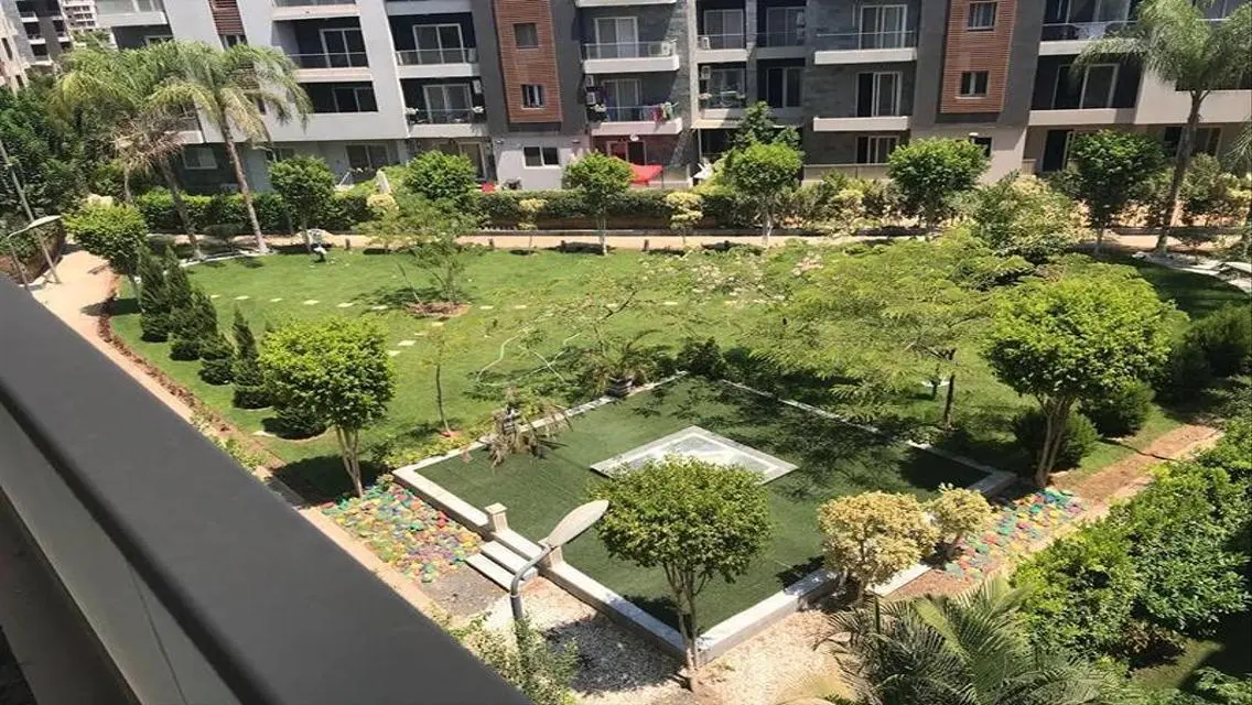 Resale 250m + roof 150m Fully finished + ACs - RTM