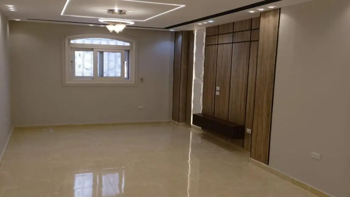شقة مميزة في حدائق الاهرام - البوابة الاولى 