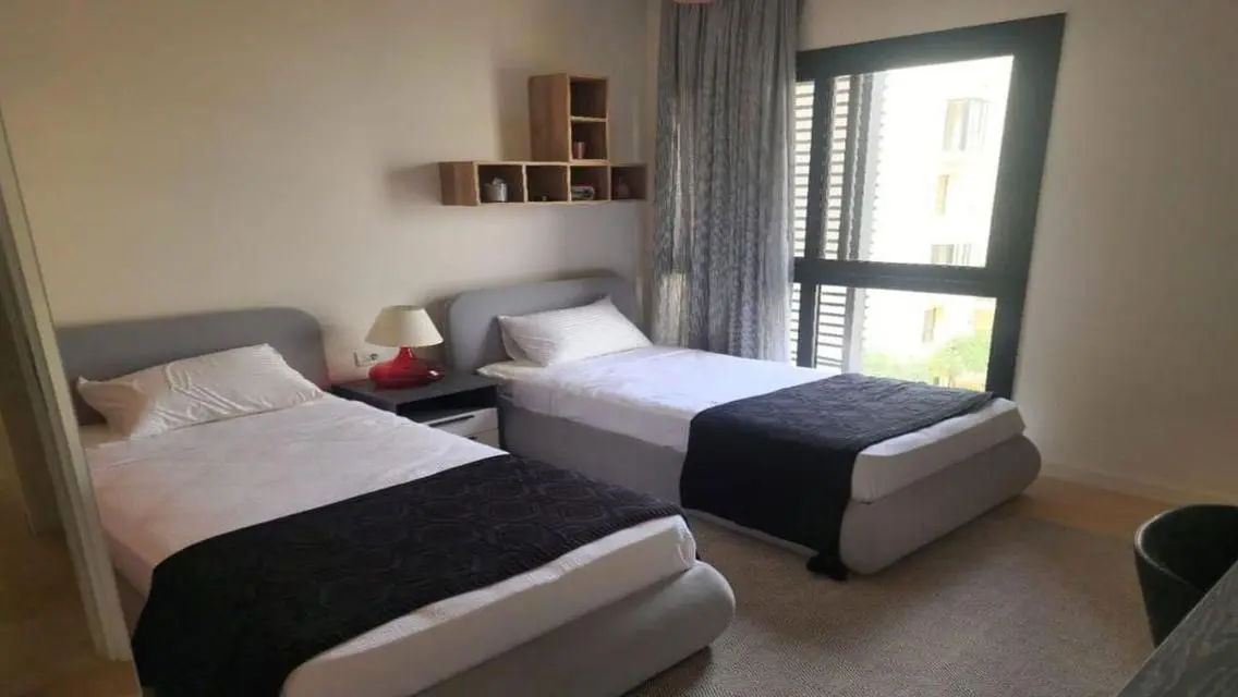 Finished apartment ready to move in O west