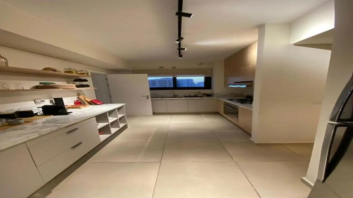 Finished apartment ready to move in O west