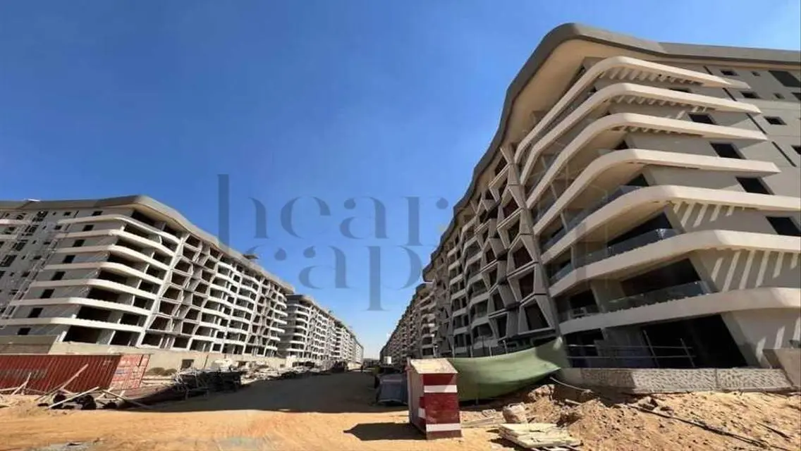 Apartment for Sale in Midtown Condo