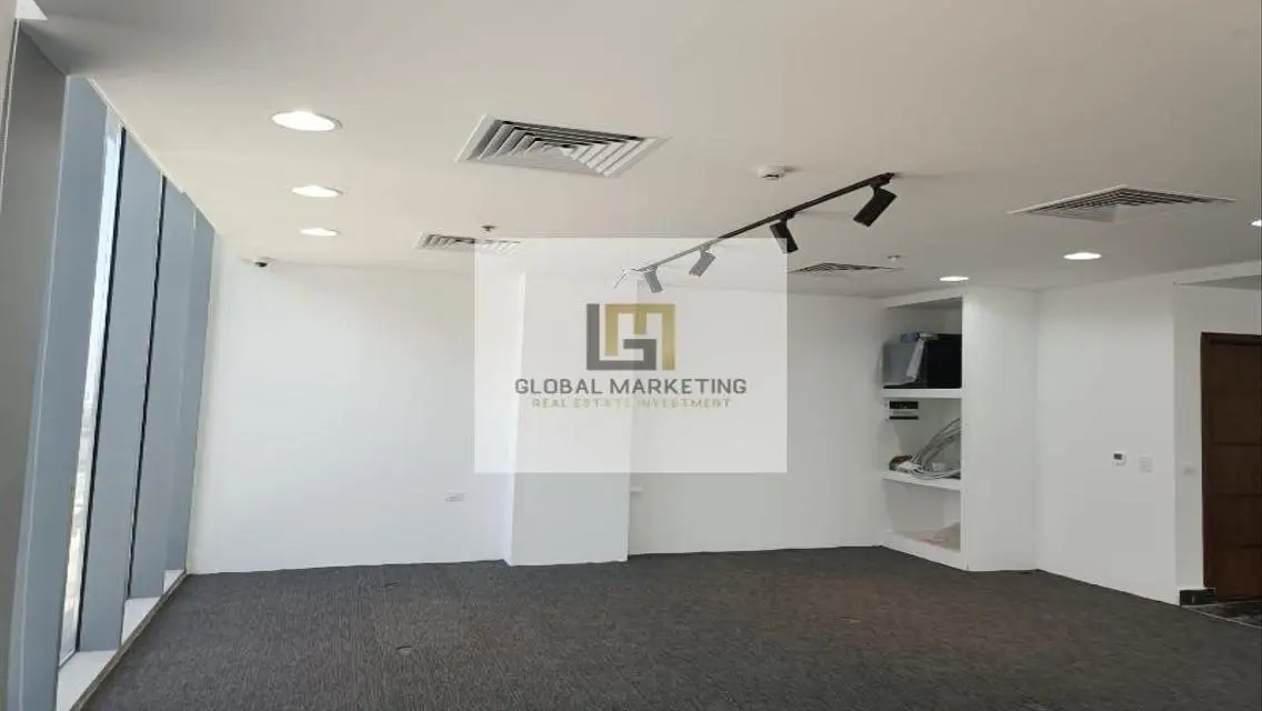 Invest in a 550m² Office in a Prime Location