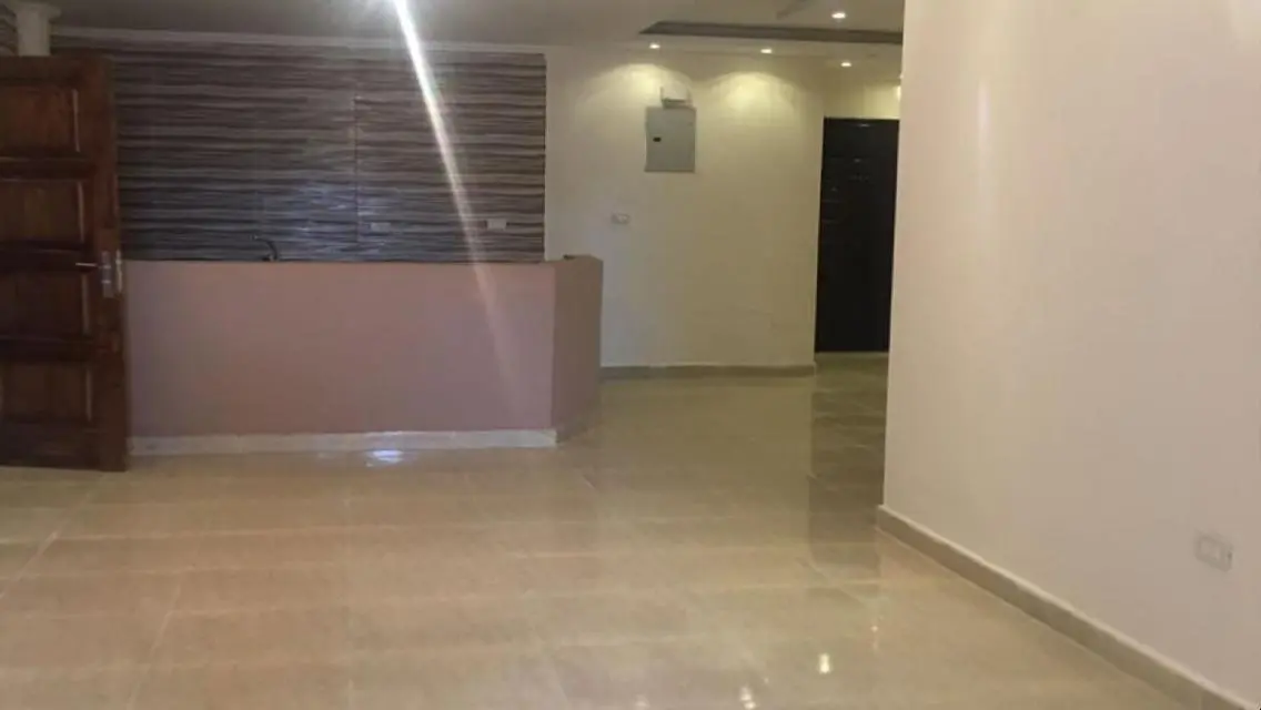 شقة مميزة في حدائق - البوابة الثانية