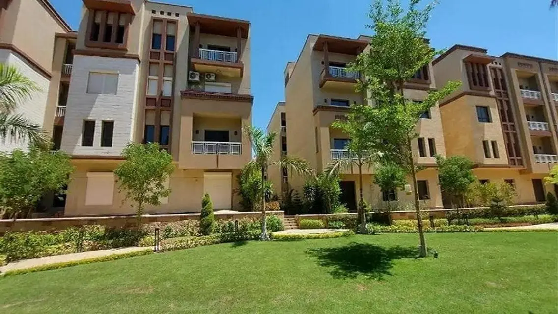 Unit resale 215 m at a special price and open view