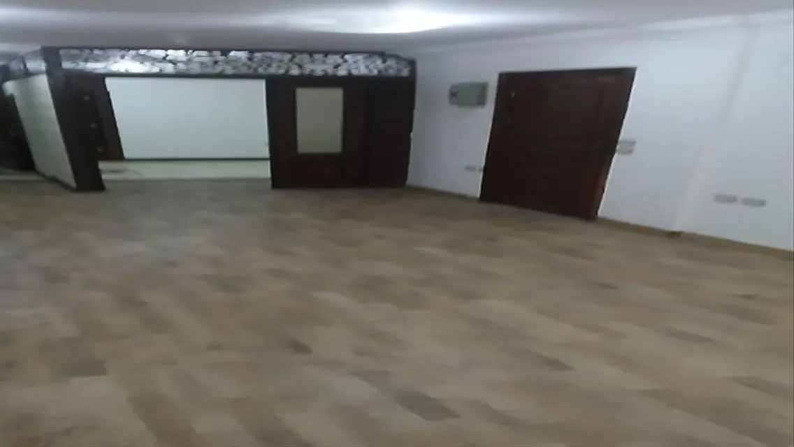 شقة للايجار ارضي بمدخل خاص موقع مميز