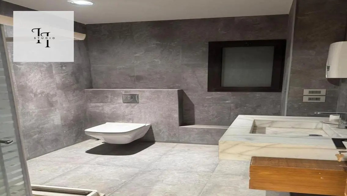 Modern Hotel Apartment for Rent in Lake View