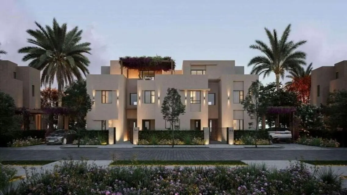 Under Market Price Townhouse Resale Prime Location