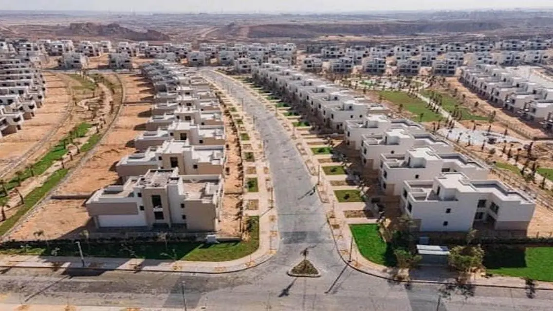 فيلا فى كمبوند ذا كراون بالم هيلز بجوار نيو جيزة