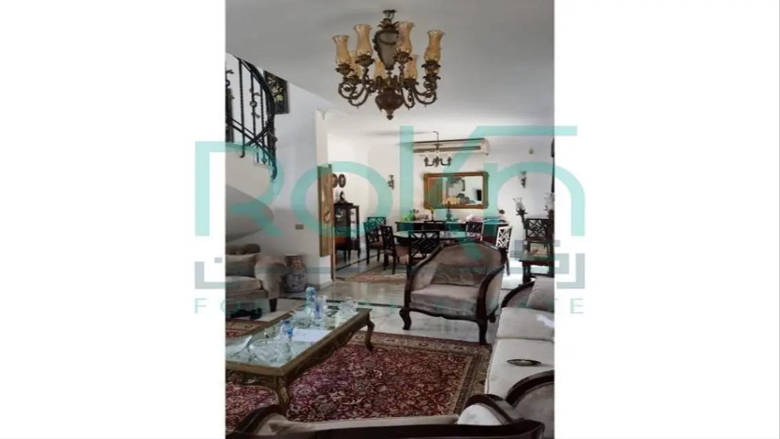 Luxurious Villa with Spacious Garden and Private Pool