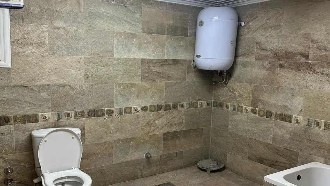 شقة للبيع في الزمالك القبلية.