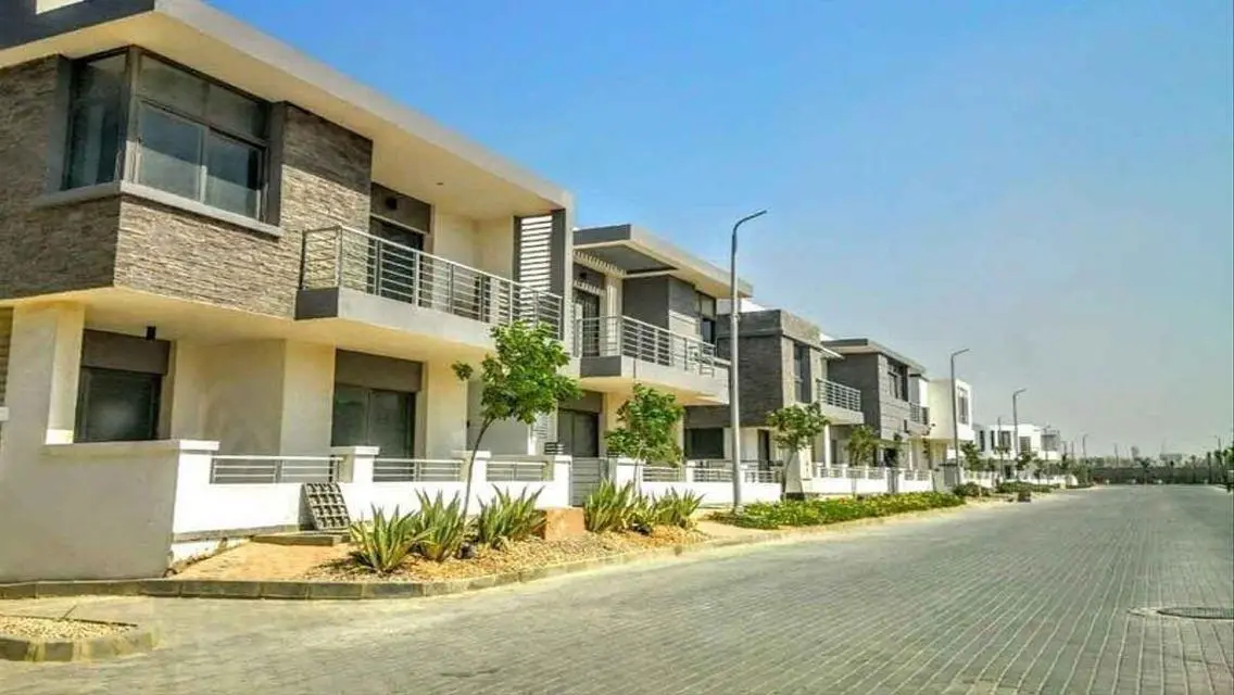 فيلا كورنر (2floors)بسعر لقطة بالتقسيط او كاش بخصم