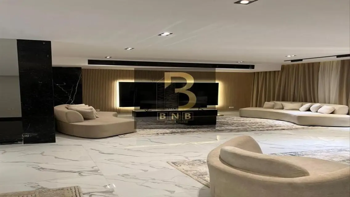 Furnished Villa First use (Private Pool) Hyde Park