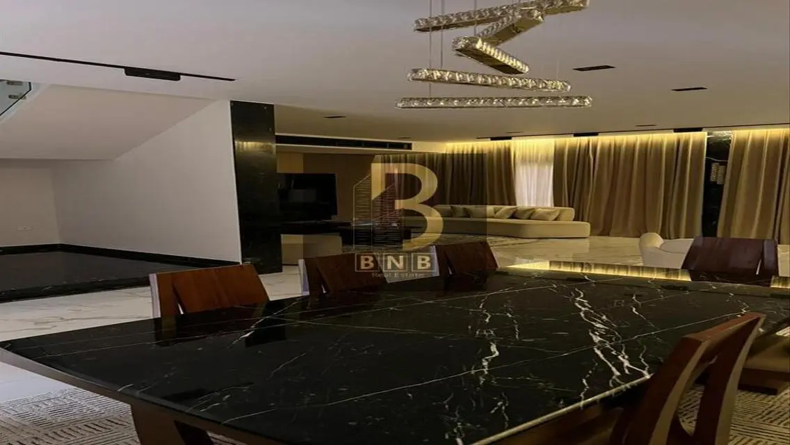 Furnished Villa First use (Private Pool) Hyde Park