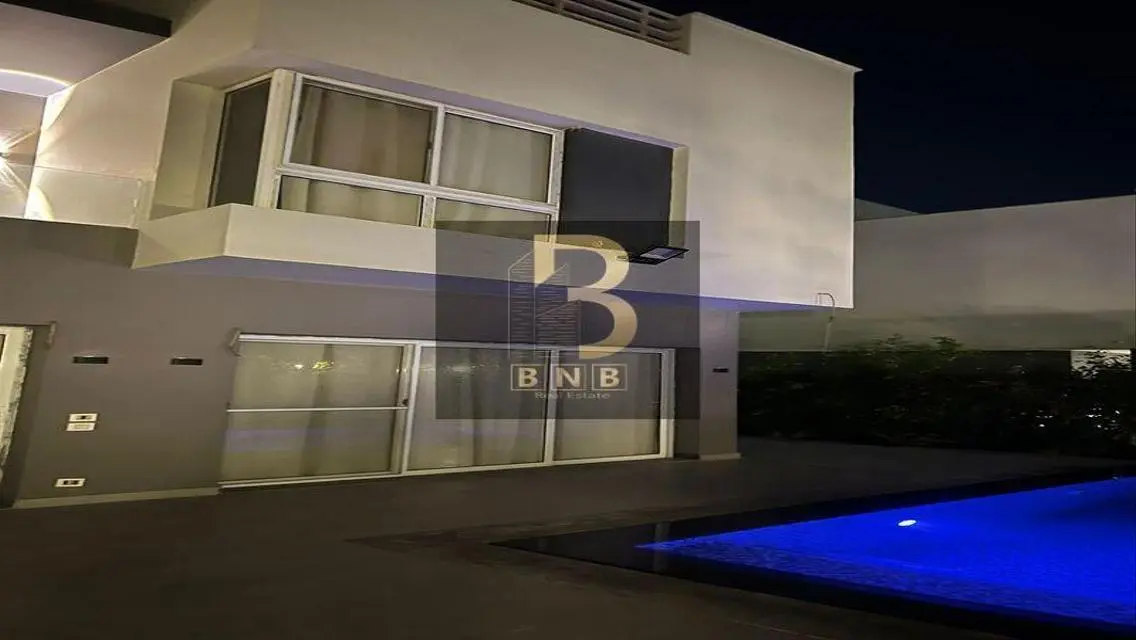 Furnished Villa First use (Private Pool) Hyde Park