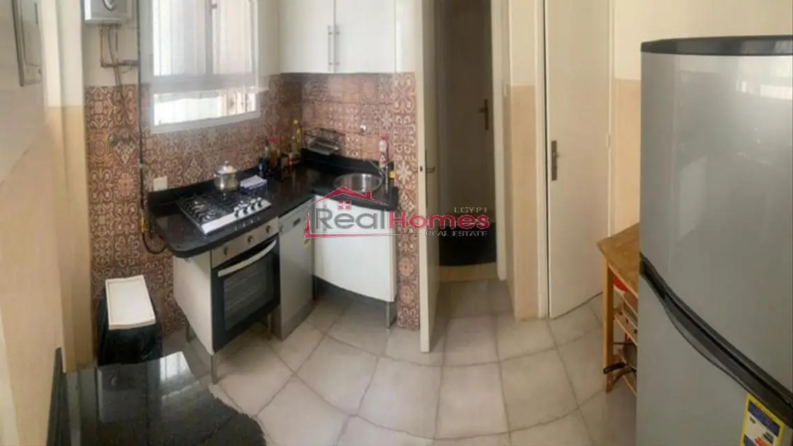 High ceiling apartment with terrace for rent