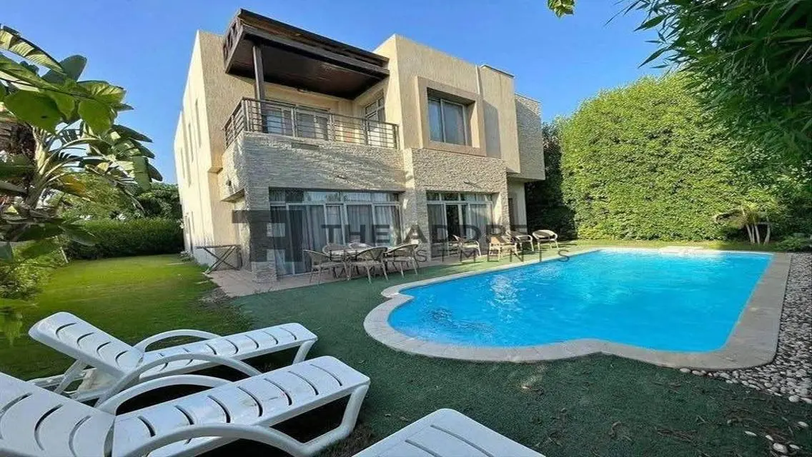 فيلا + جاردن اربع غرف للبيع 10% تسهيلات تصل 7 سنين