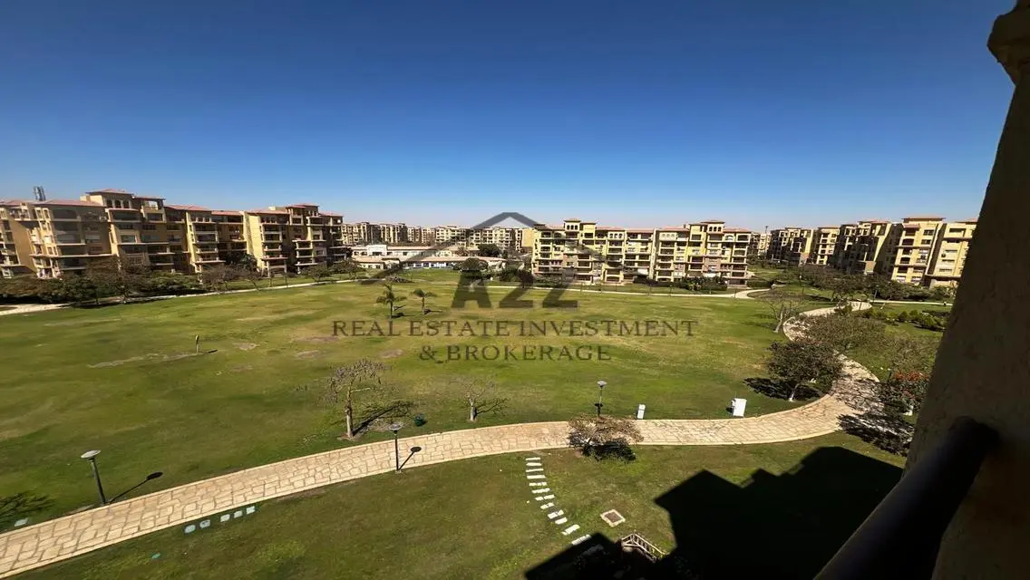 Panorama view wide garden 175m