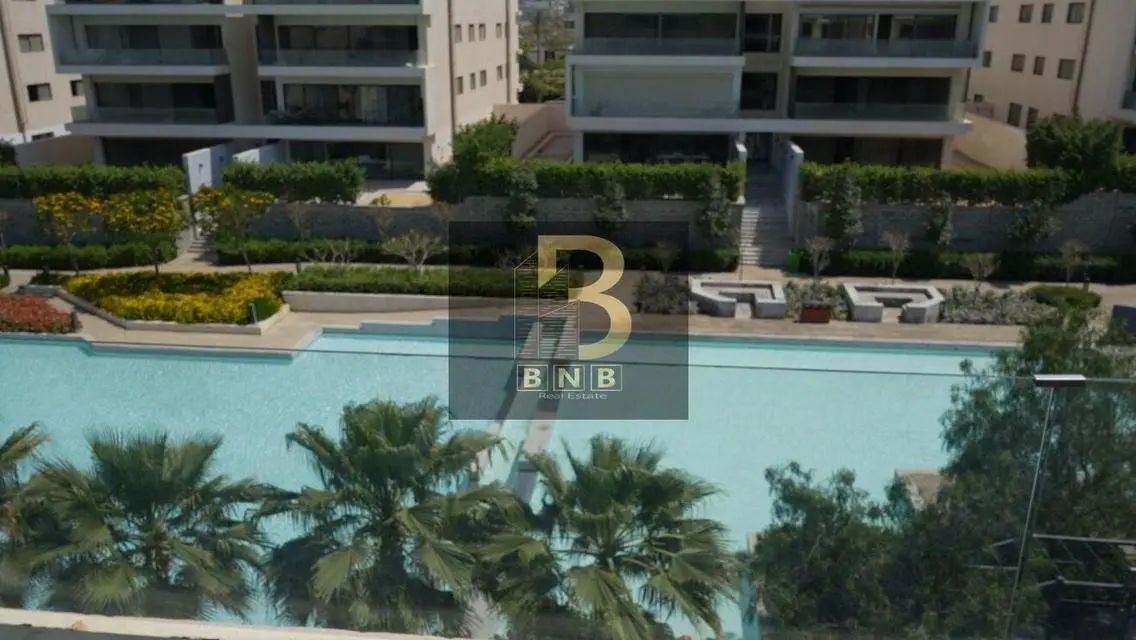 Furnished penthouse (private pool) view Lakes