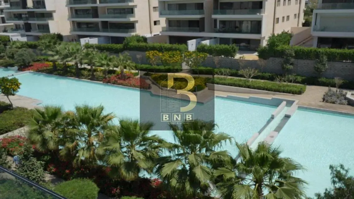 Furnished penthouse (private pool) view Lakes