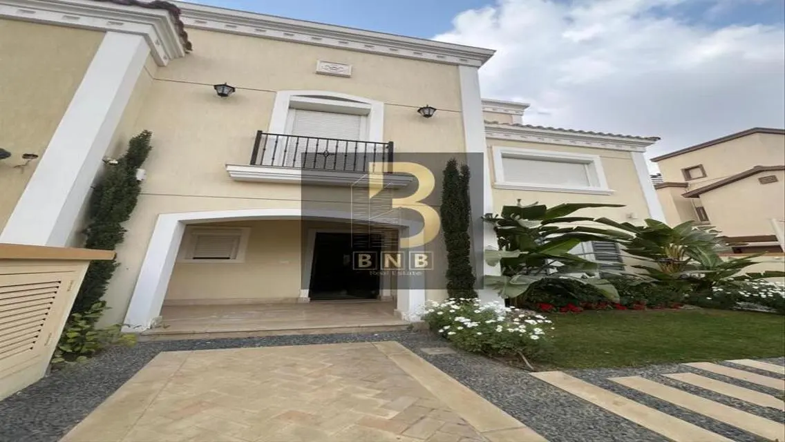 Villa Twin modern finishing all appliances, Mivida