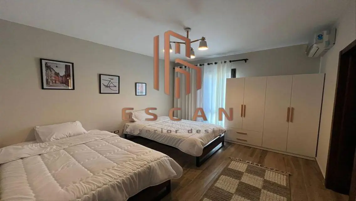 Furnished apartment for rent in Eastown 156m