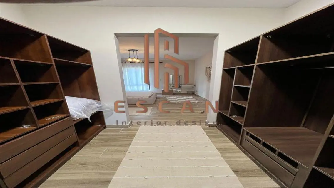 Furnished apartment for rent in Eastown 156m