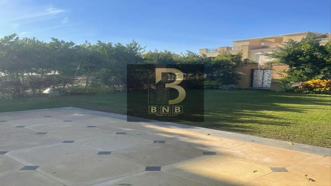 Villa with ACs+Kitchen (5 Rooms+Nanny) in Mivida