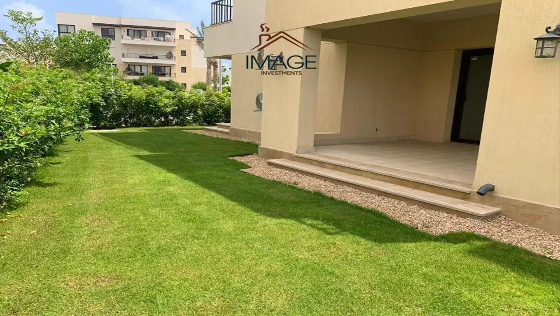 للبيع بسعر لقطة شاليه بجاردن مفروش بالكامل - مراسي